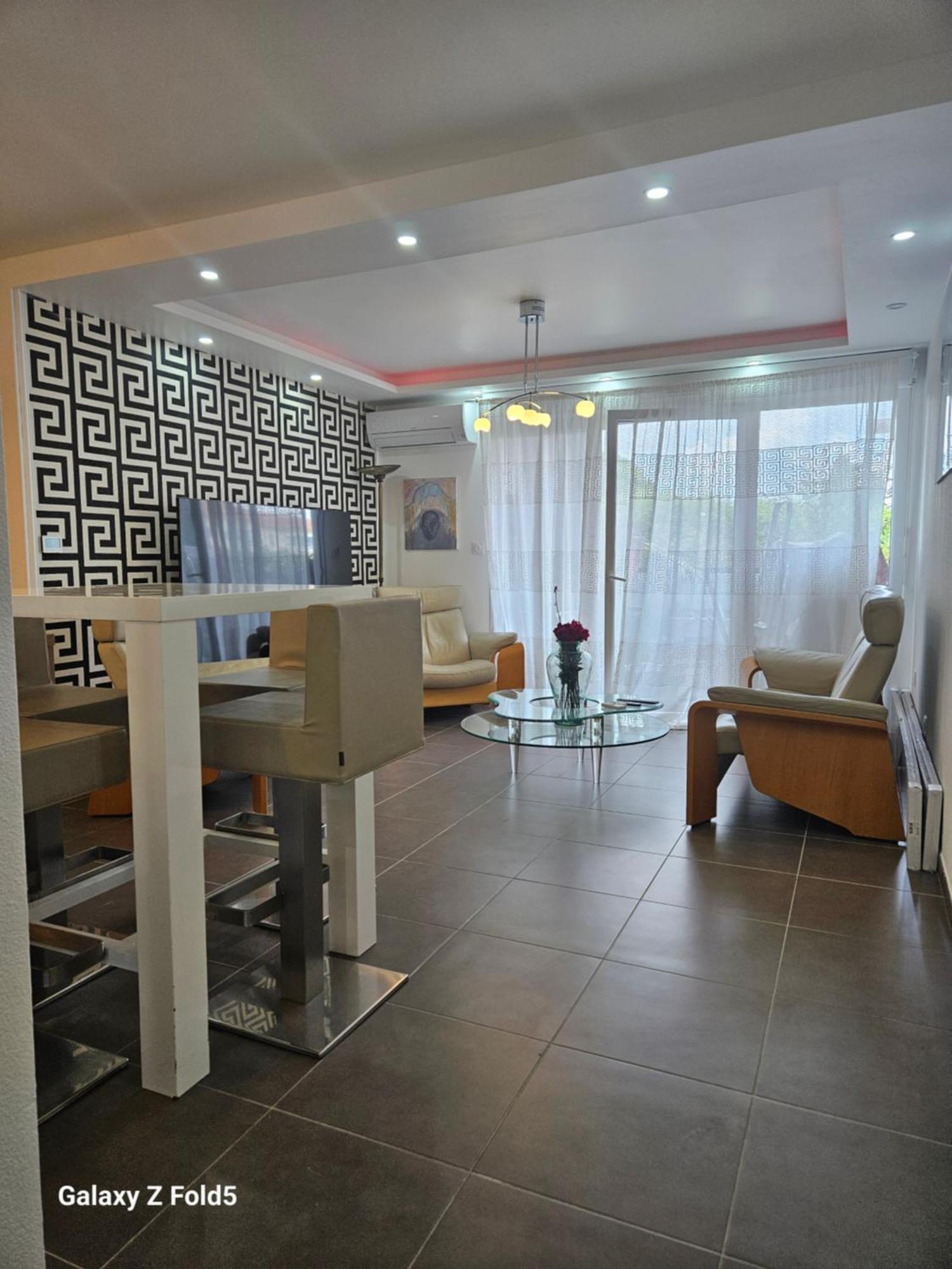 Appartement Via Center Bat A